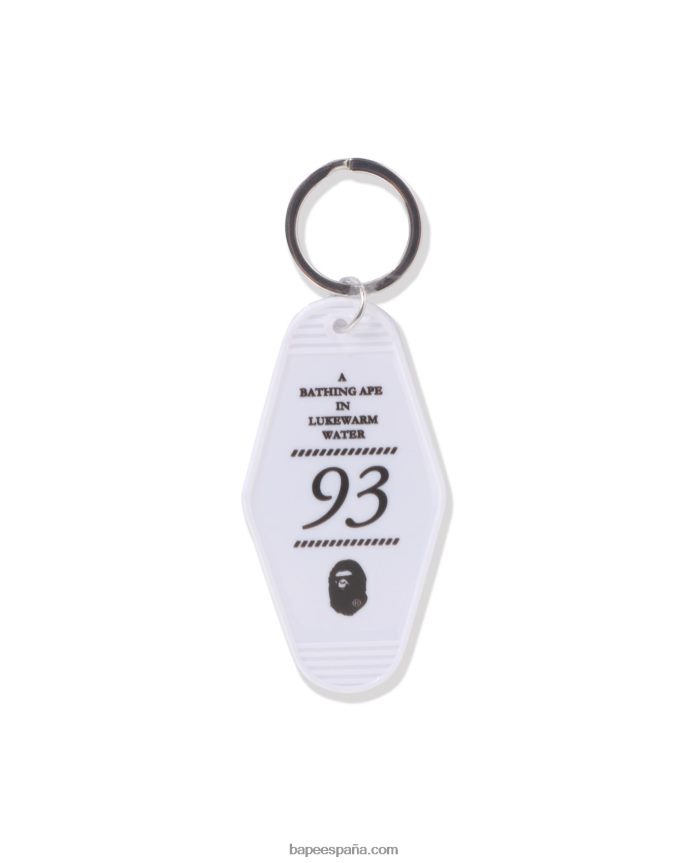 hombres A Bathing Ape llavero de la habitación 288PLL482 blanco