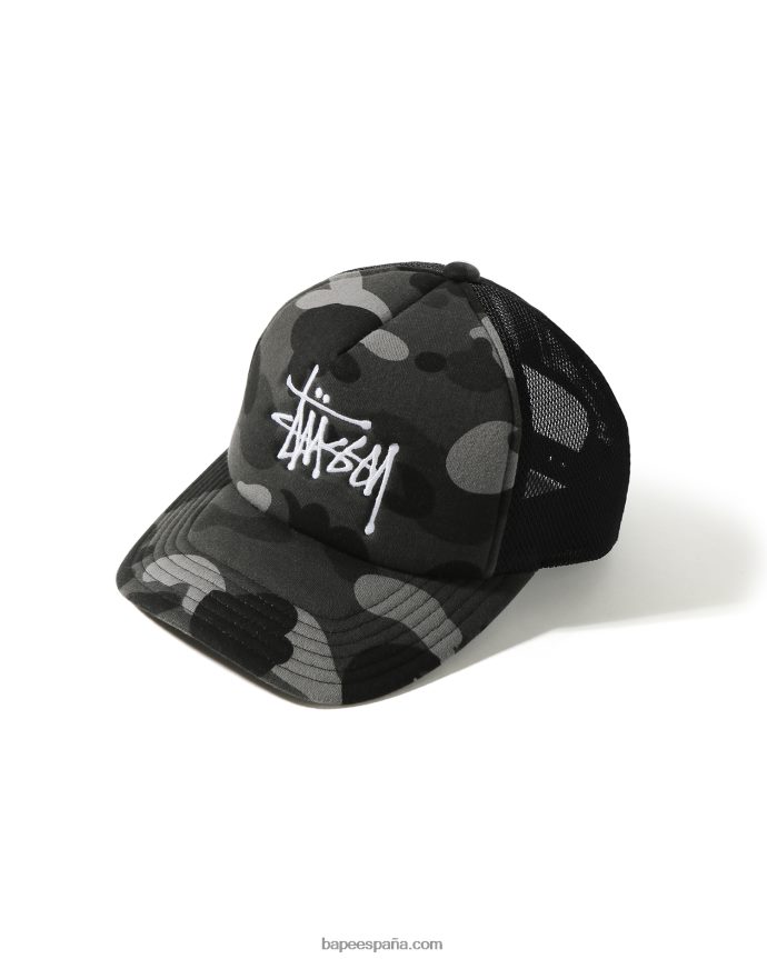 hombres A Bathing Ape gorra de camionero x stussy 288PLL582 negro