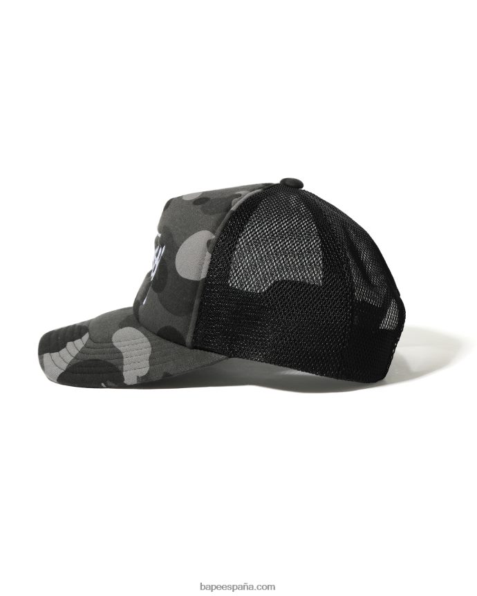 hombres A Bathing Ape gorra de camionero x stussy 288PLL582 negro