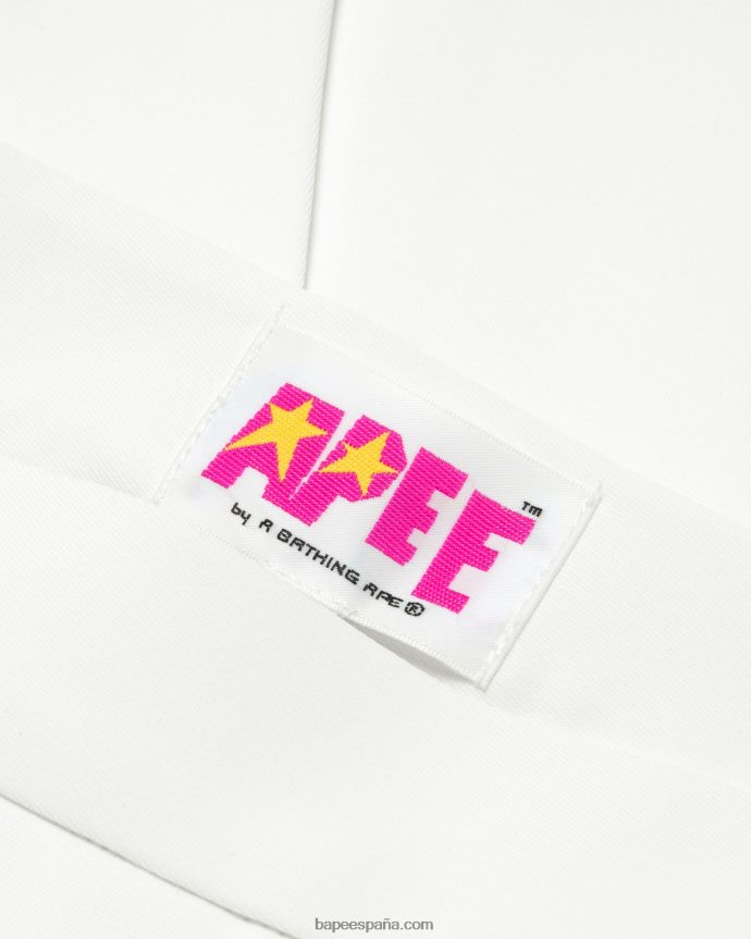 mujer A Bathing Ape minifalda plisada 288PLL969 pared blanca