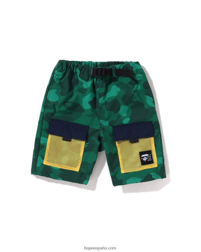 niños A Bathing Ape shorts con bolsillo de malla de camuflaje de color 288PLL1596 Esmeralda